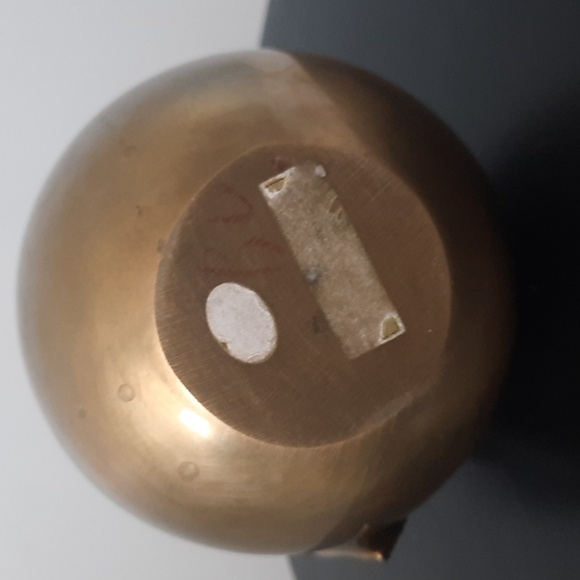 Vintage Brass Apple Paperweight - Picture 5 of 6